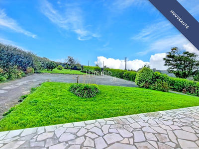 Maison - 165 m² - 8 pièces