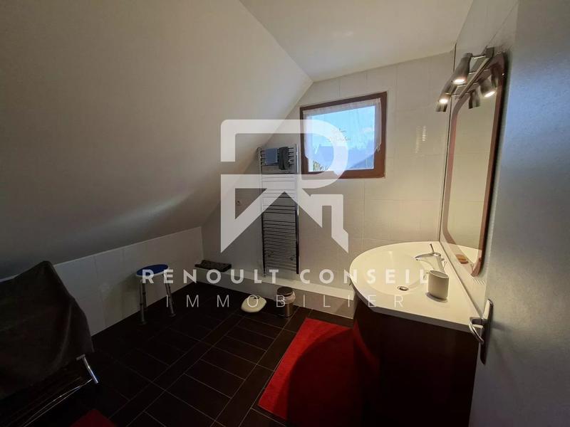 Maison - 151 m² - 6 pièces