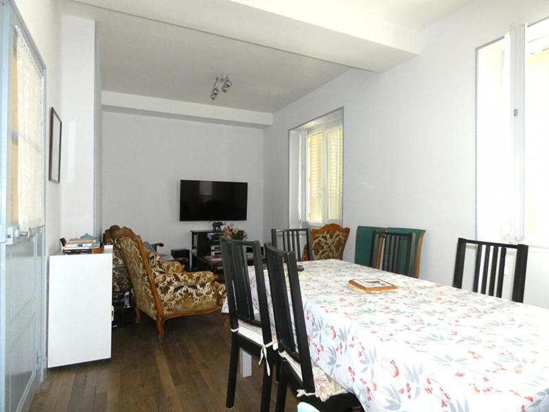 Maison - 338 m² - 13 pièces