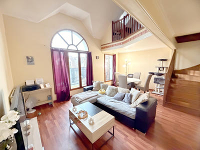 Maison - 84 m² - 4 pièces