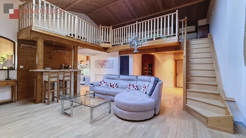 Maison - 528 m² - 17 pièces