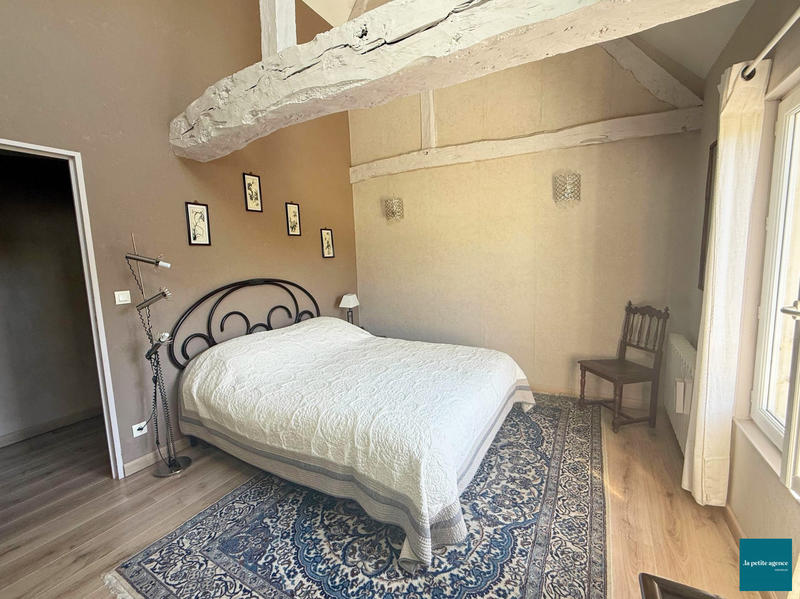 Maison - 184 m² - 8 pièces