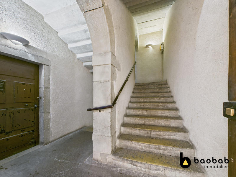 Appartement - 238 m² - 6 pièces