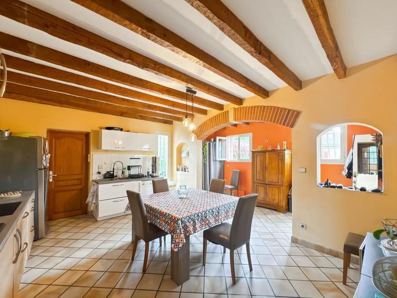 Maison - 200 m² - 6 pièces