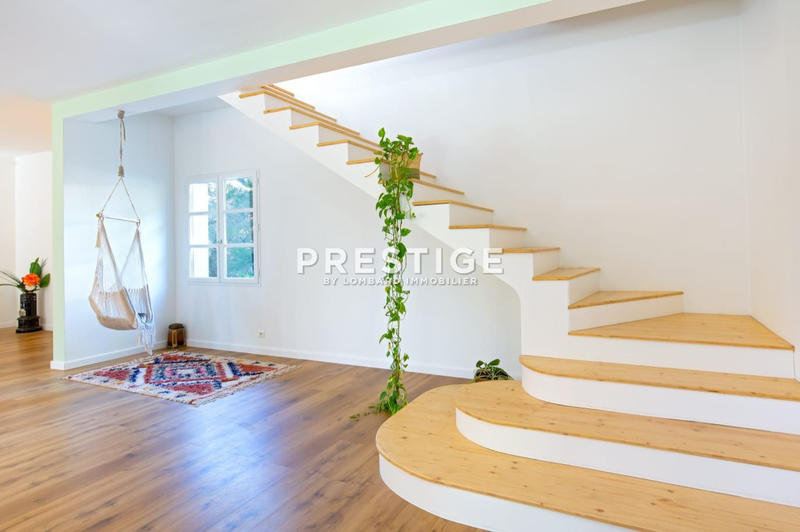 Bastide - 294 m² - 6 pièces