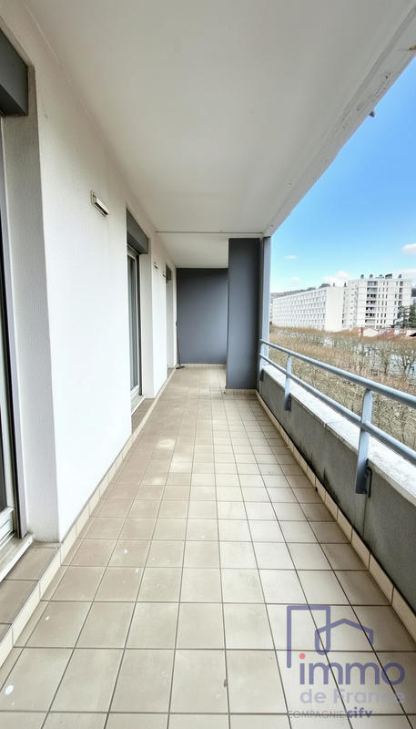 Appartement - 106 m² - 5 pièces