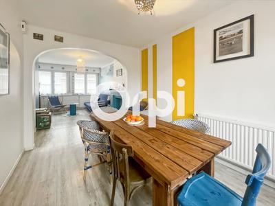 Maison - 88 m² - 5 pièces