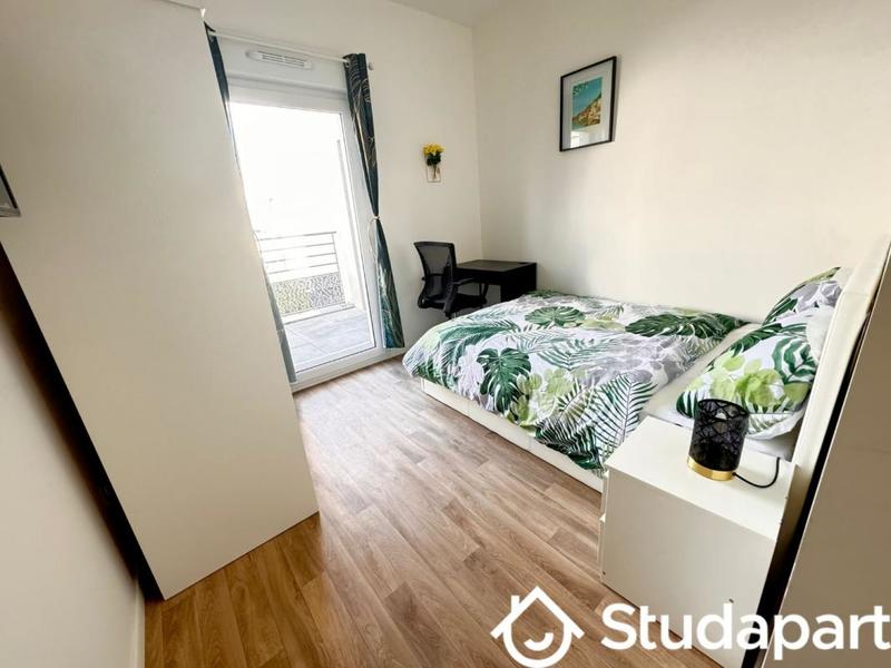 Chambre - 11 m² - 1 pièce