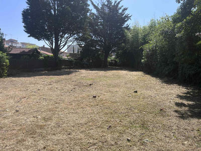 Terrain constructible - 472 m²