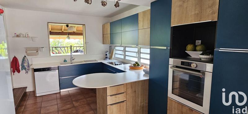 Maison - 211 m² - 9 pièces