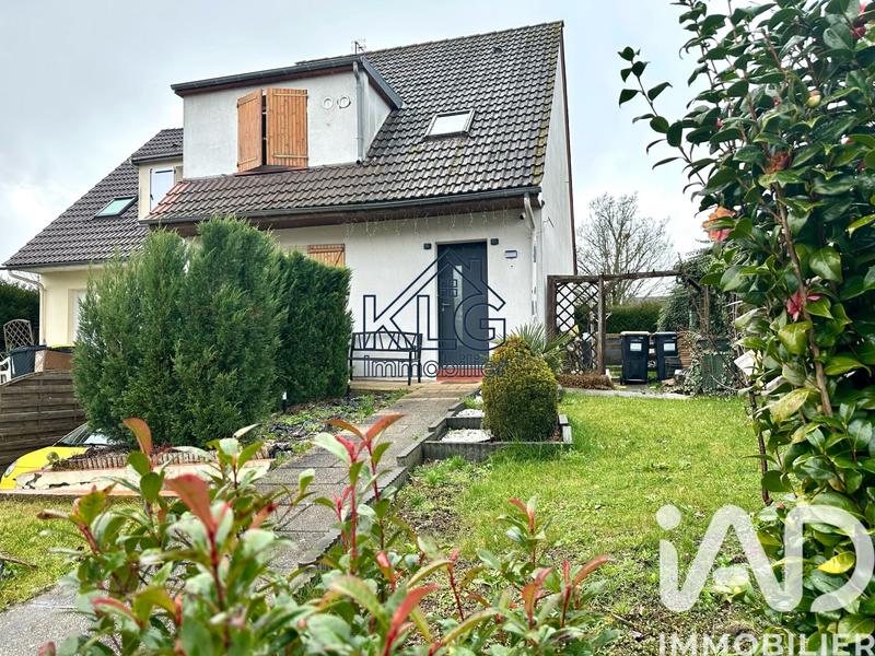 Maison - 98 m² - 4 pièces