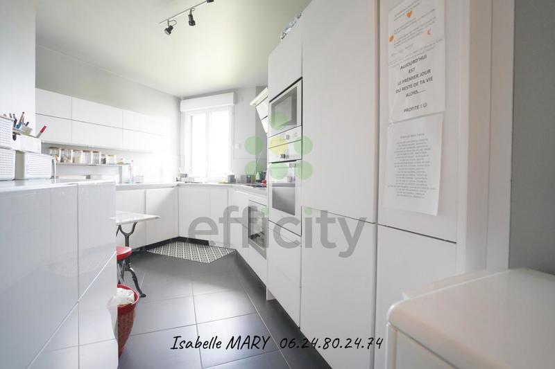 Appartement - 90 m² - 3 pièces