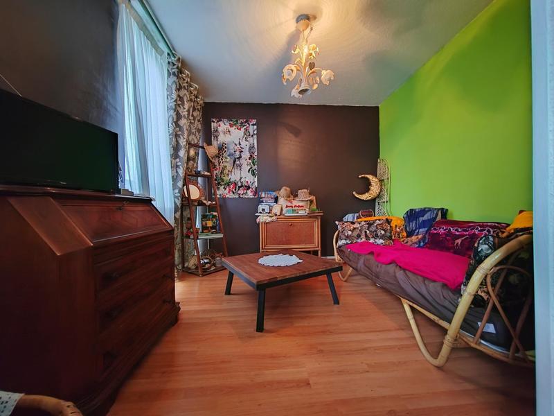 Appartement - 64 m² - 5 pièces