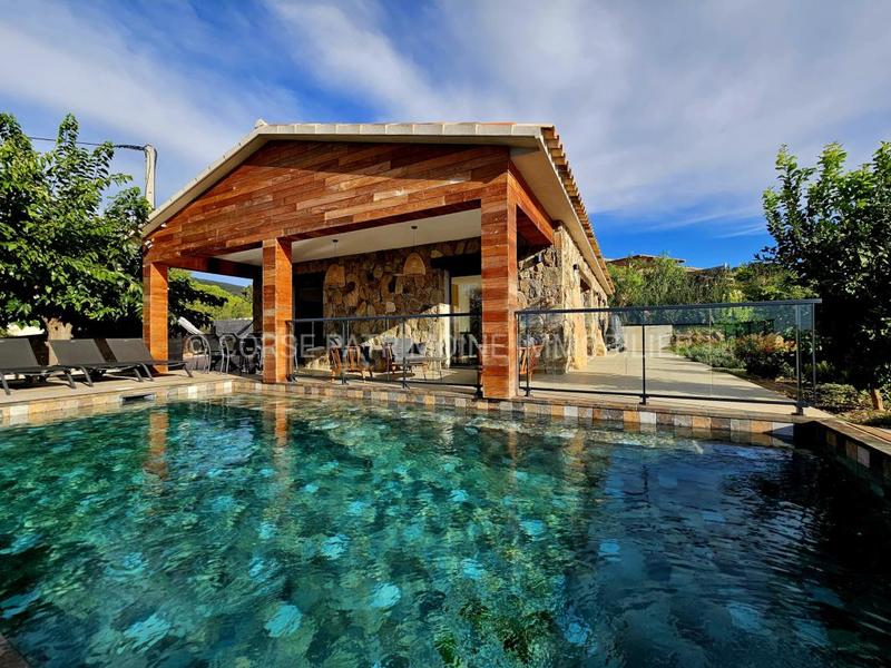 Villa - 95 m² - 4 pièces