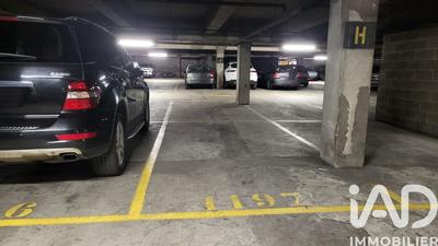 Parking - 13 m²