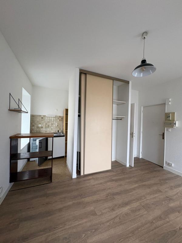 Studio - 18 m² - 1 pièce