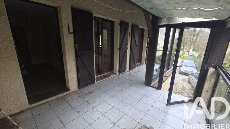 Maison - 211 m² - 11 pièces