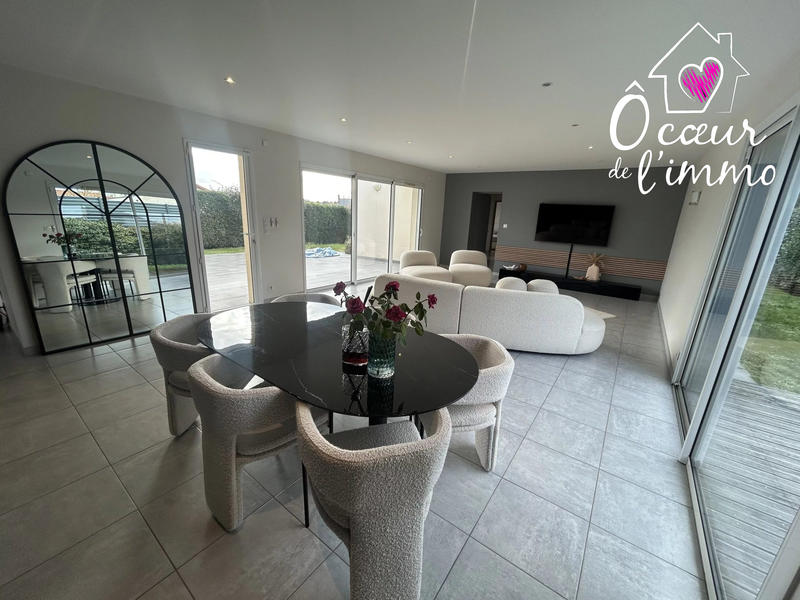 Maison contemporaine - 150 m² - 8 pièces