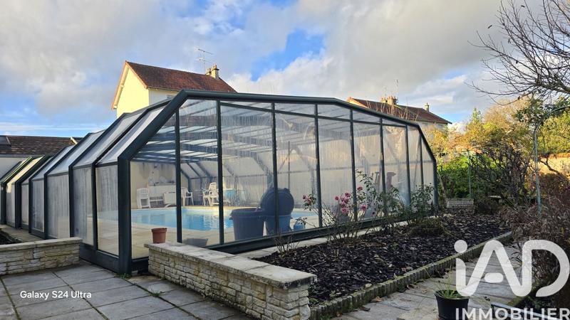 Maison de ville - 221 m² - 8 pièces