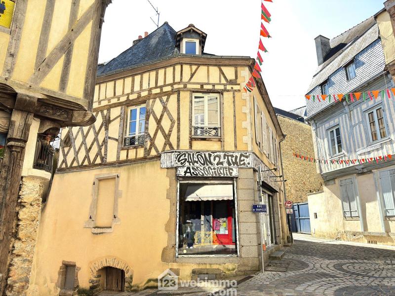 Immeuble - 180 m² - 11 pièces