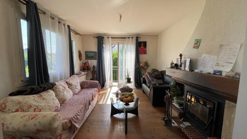 Maison - 95 m² - 5 pièces