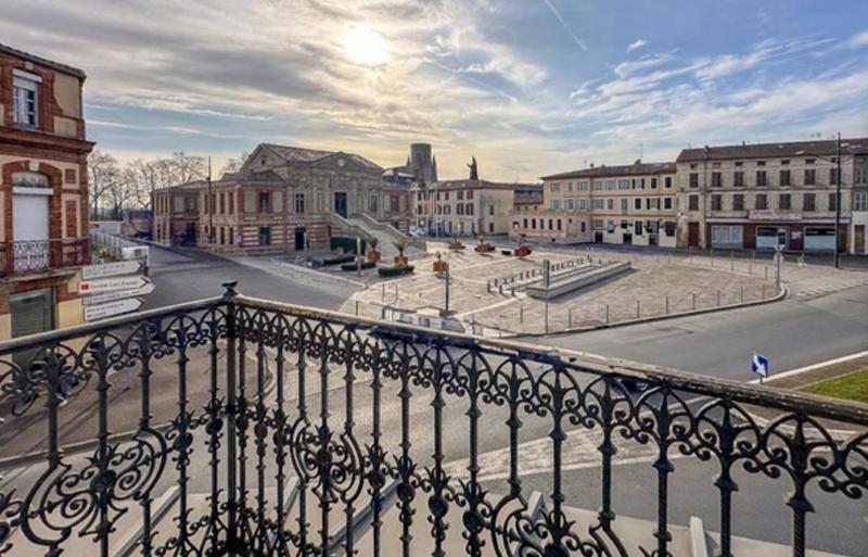 Bureau - 1 538 m² - 37 pièces