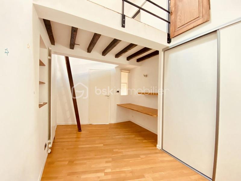 Propriété - 170 m² - 6 pièces