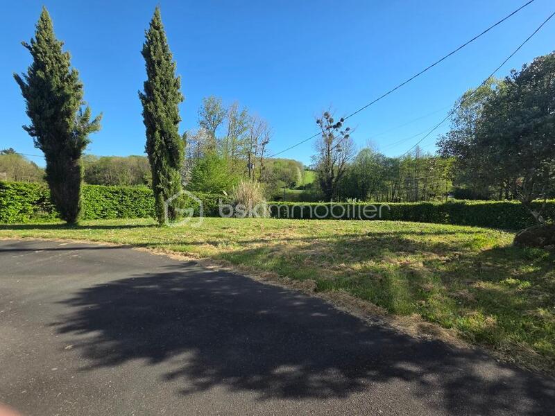 Maison ancienne - 182 m² - 8 pièces