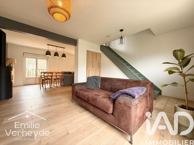 Maison - 93 m² - 5 pièces