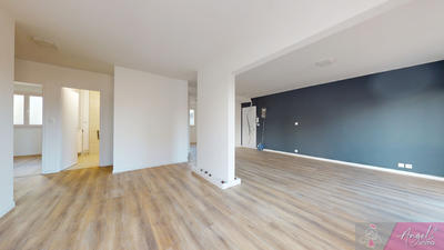 Appartement - 89 m² - 5 pièces