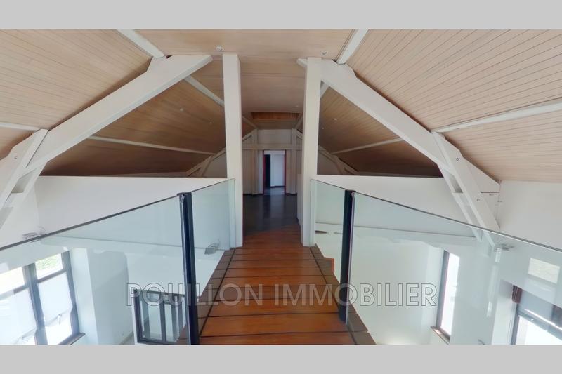 Appartement - 135 m² - 6 pièces