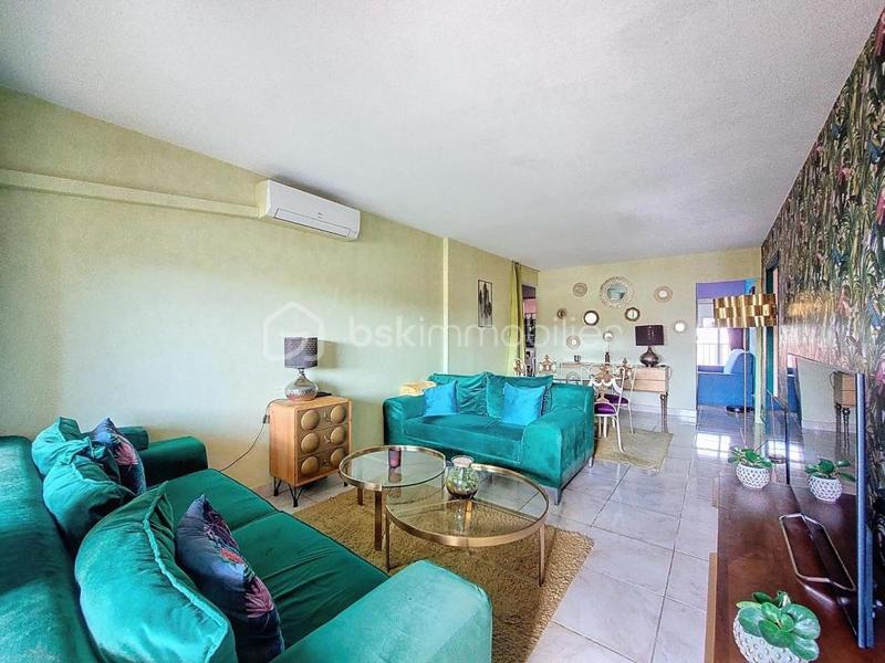 Appartement - 75 m² - 4 pièces