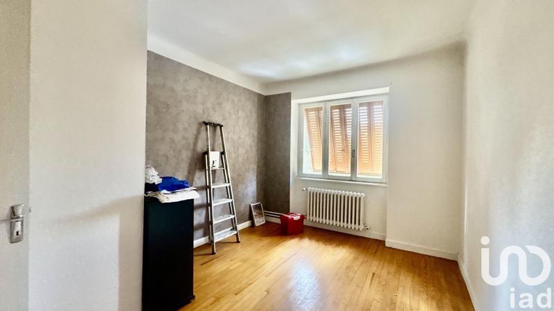 Maison - 180 m² - 9 pièces