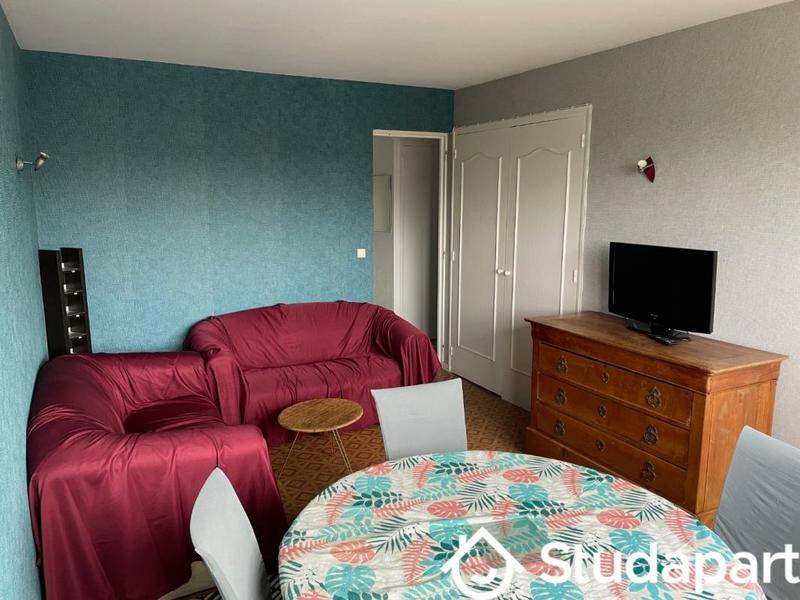 Chambre - 10 m² - 1 pièce