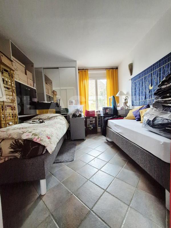 Maison - 187 m² - 7 pièces