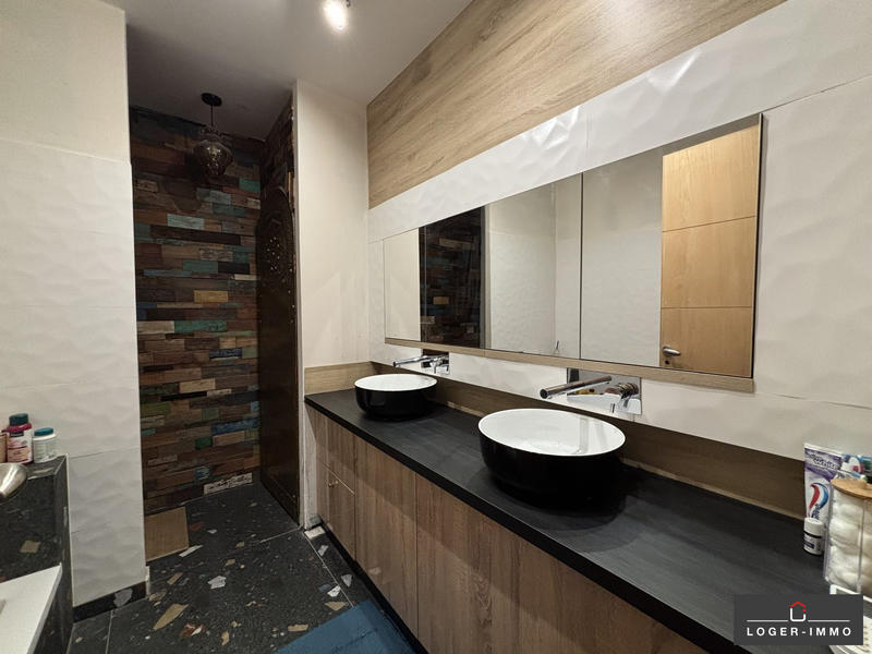 Maison contemporaine - 206 m² - 5 pièces