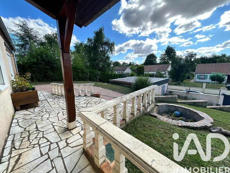 Maison - 99 m² - 5 pièces