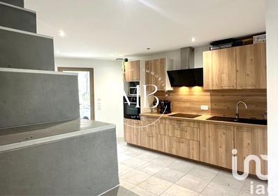 Maison - 127 m² - 6 pièces