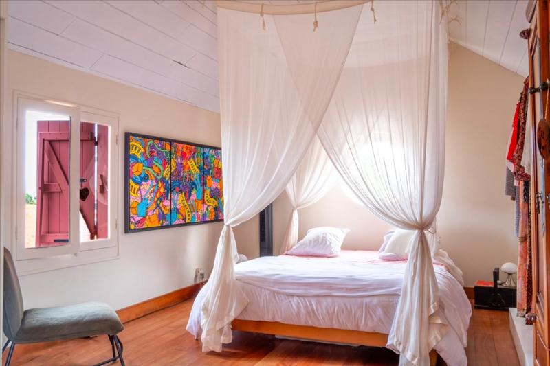 Villa - 187 m² - 6 pièces