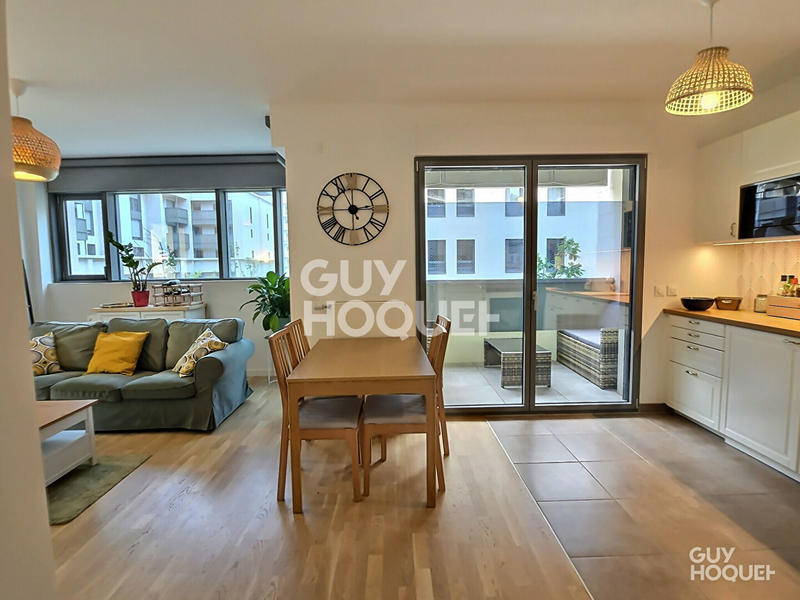 Appartement - 80 m² - 4 pièces