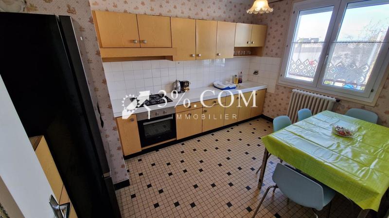 Maison - 90 m² - 5 pièces