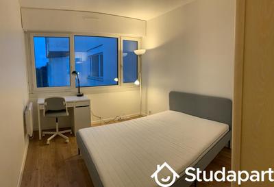 Chambre - 10 m² - 1 pièce