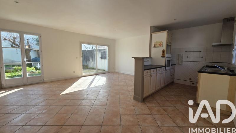 Maison - 95 m² - 5 pièces