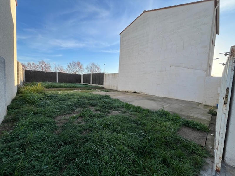 Terrain constructible - 182 m²