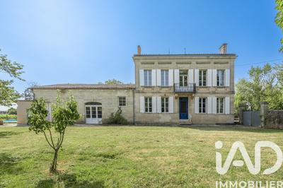 Maison - 409 m² - 10 pièces