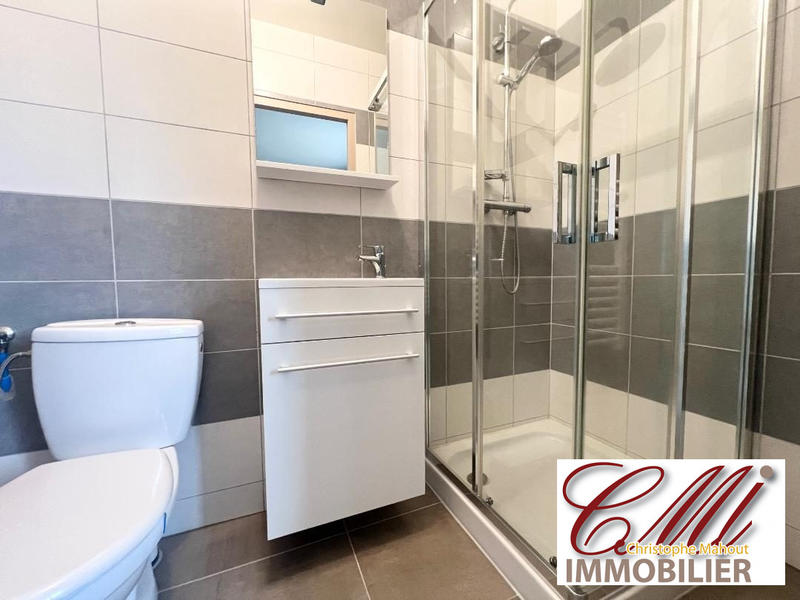 Maison - 203 m² - 8 pièces