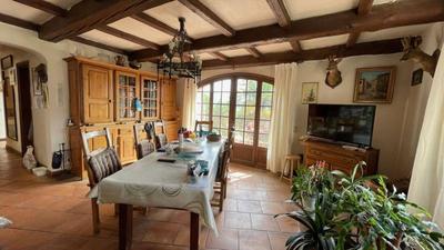 Villa - 140 m² - 5 pièces