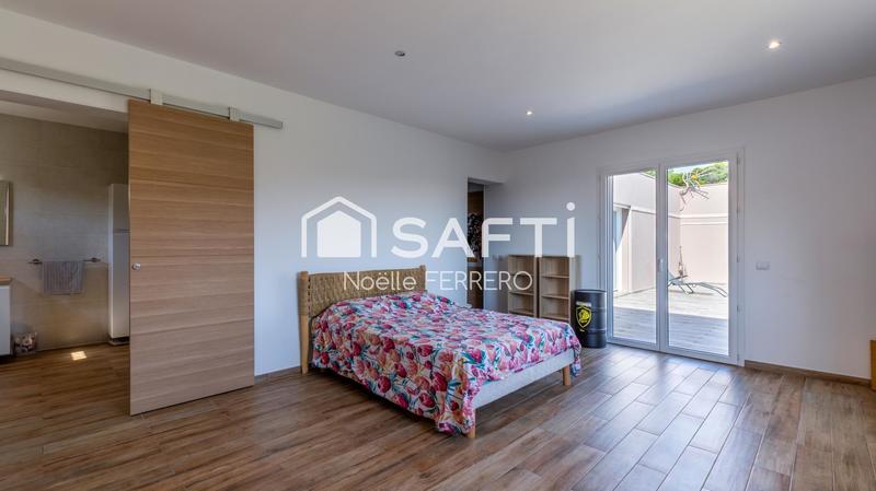 Maison - 210 m² - 6 pièces