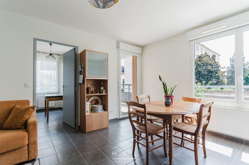 Appartement - 60 m² - 3 pièces