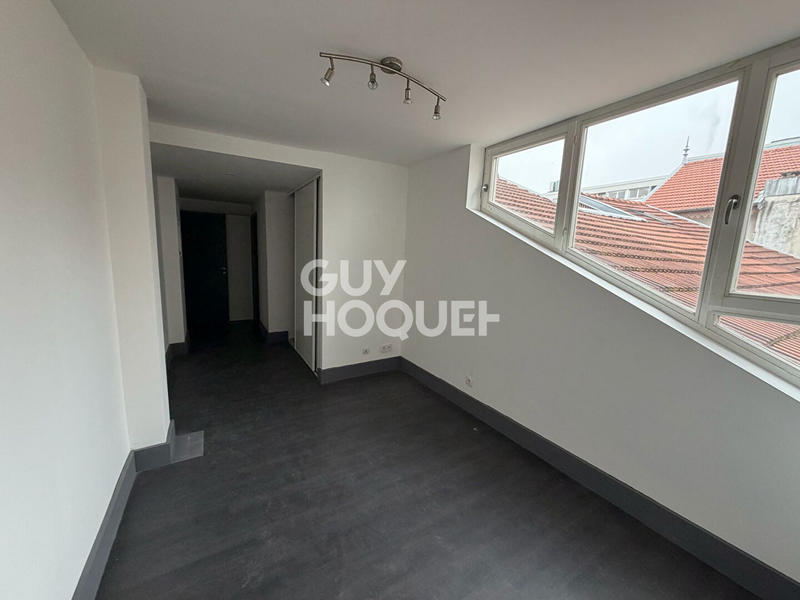 Immeuble - 270 m² - 8 pièces